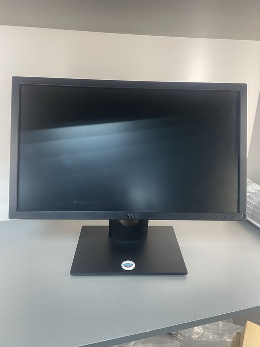 Монитор Dell 22  дюма