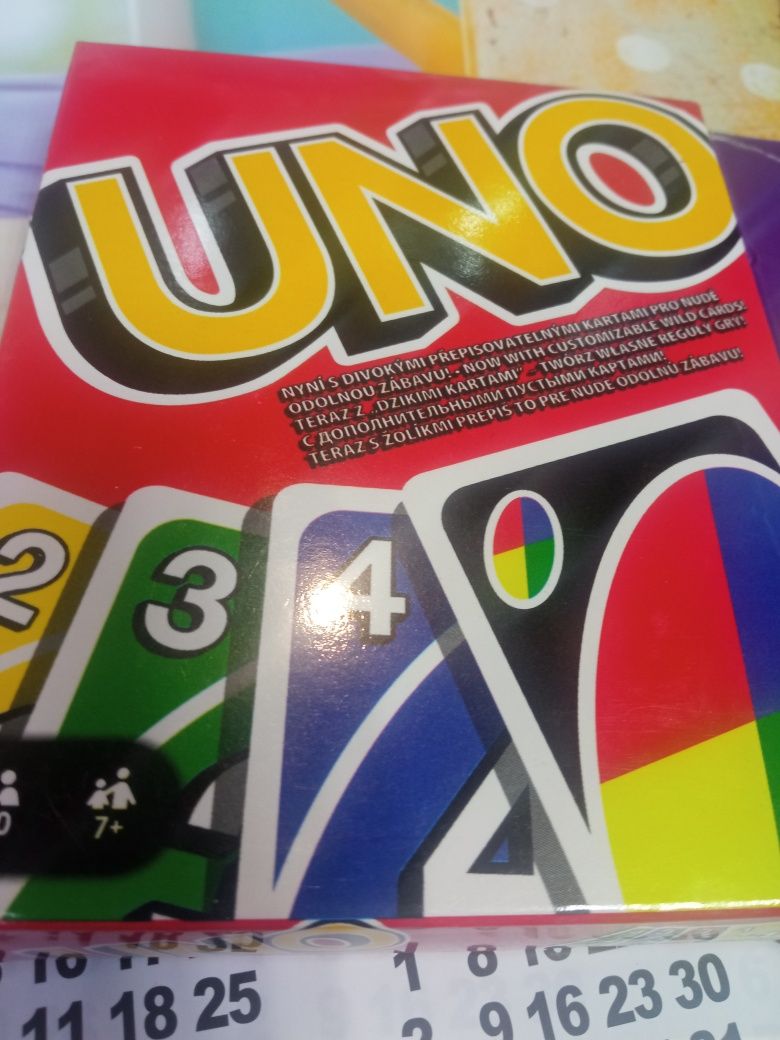 Настольная игра номер 1 в мире Карты Уно