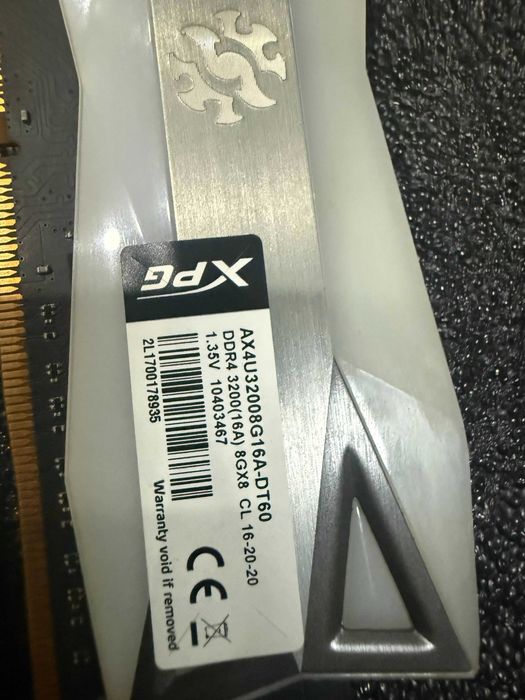 XPG DDR4 16GB (2×8GB) 3200MHz CL16 – RGB