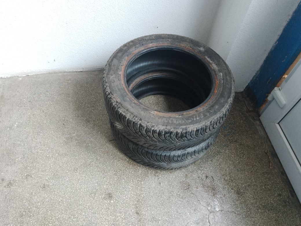 Cauciucuri mărimea 16