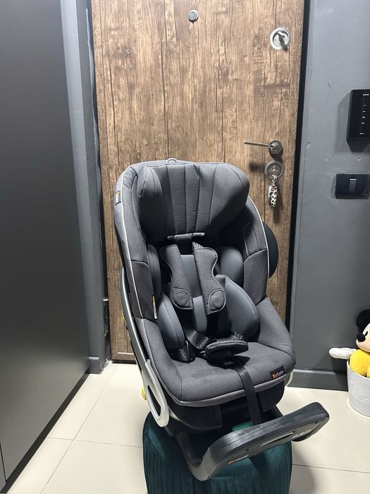 Vând Scaun Auto BeSafe Stretch CA NOU