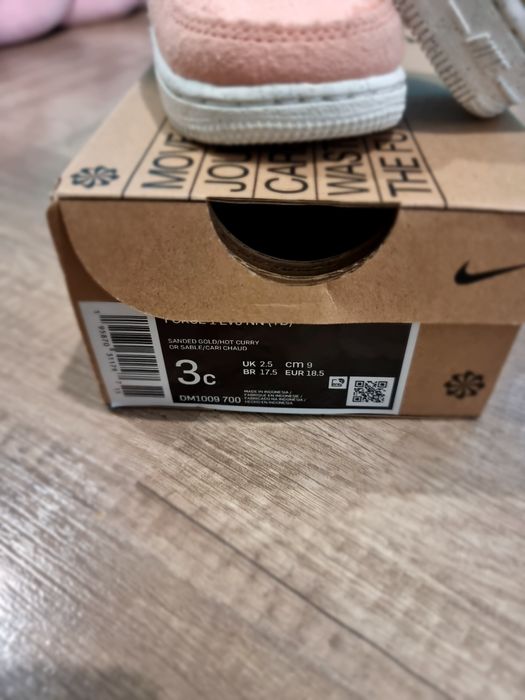 Adidasi nike air force