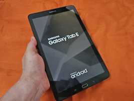 -Samsung Tab E, 32Gb, 3Ram, Negru, doar tableta, stare buna-semne usoa