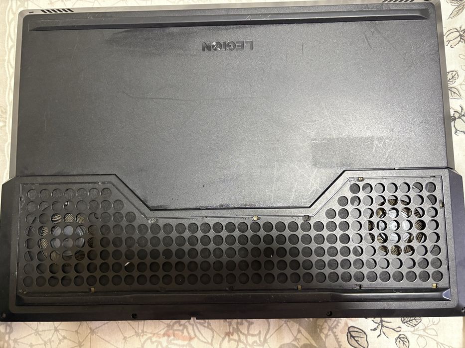vand laptop de gaming