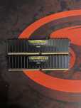 RAM памет Corsair Vengeance 2x4gb Kit - Black 2400Mhz