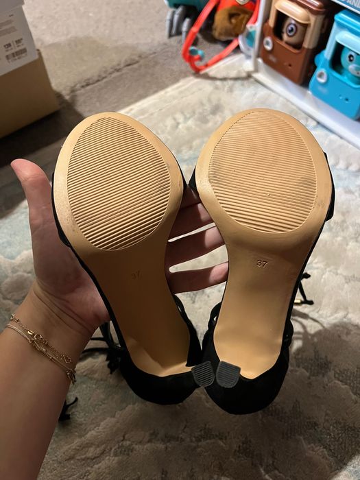 Sandale noi colecția Star Collection Deichmann mărimea 37