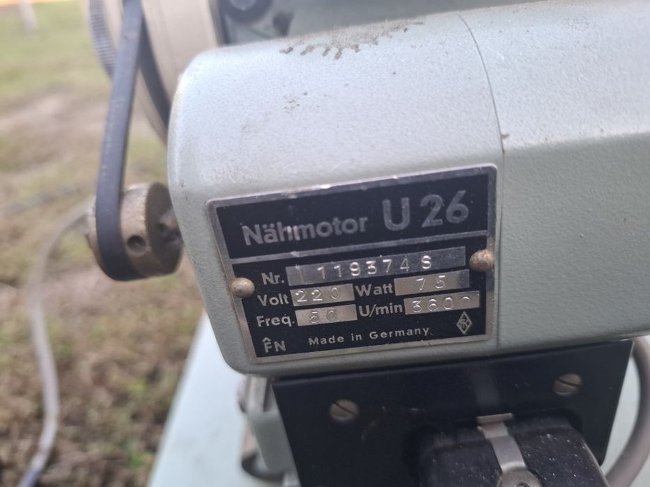 Vand masina de cusut Adler 489A cu defect