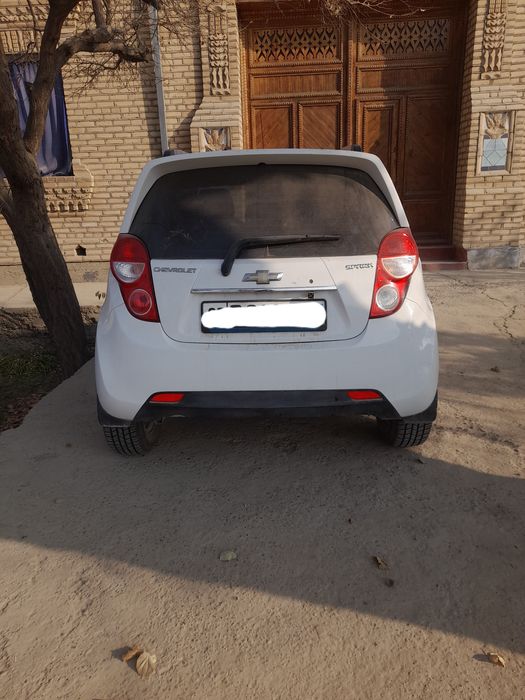 Chevrolet Spark sotiladi