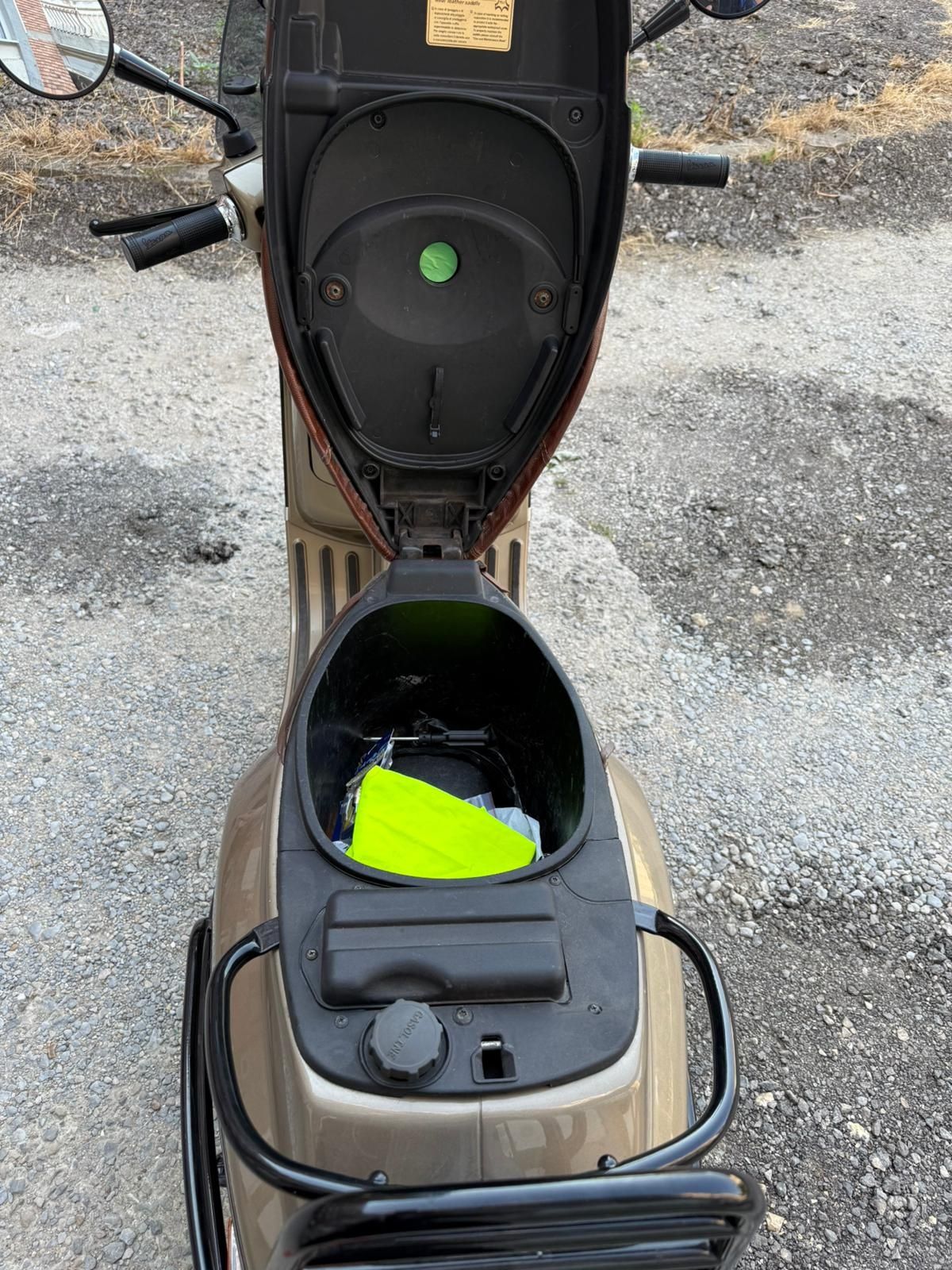 Piaggio Vespa C38
