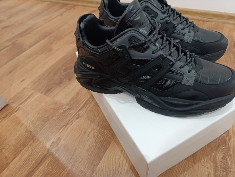 Guess мъжки обувки