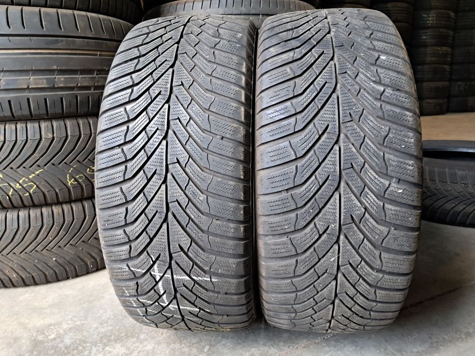 Anvelope second iarna 245 45 R18 Kumho 2023