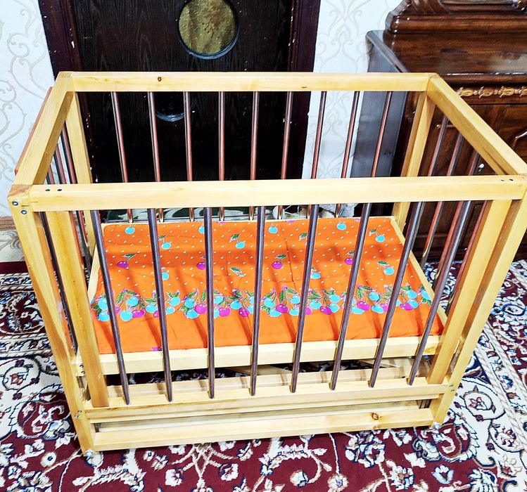 Детская кровать ручной работы