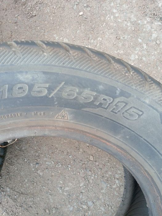 Зимние шины в хорошем состояний