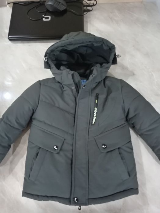 Зимняя куртка на мальчика