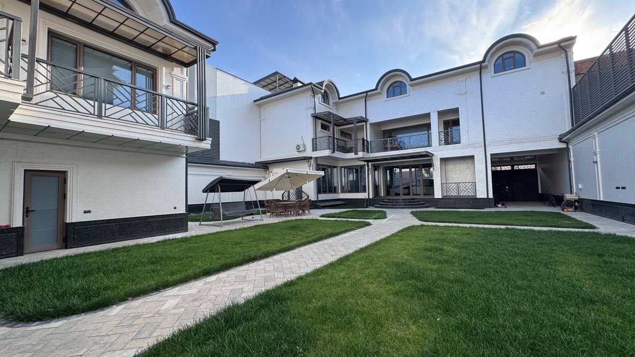 Амир Темур махалля Продается Евро дам