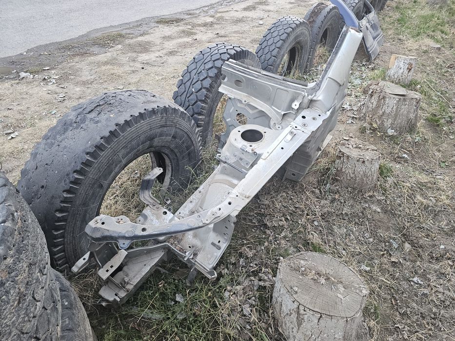 левый морда Lexus rx