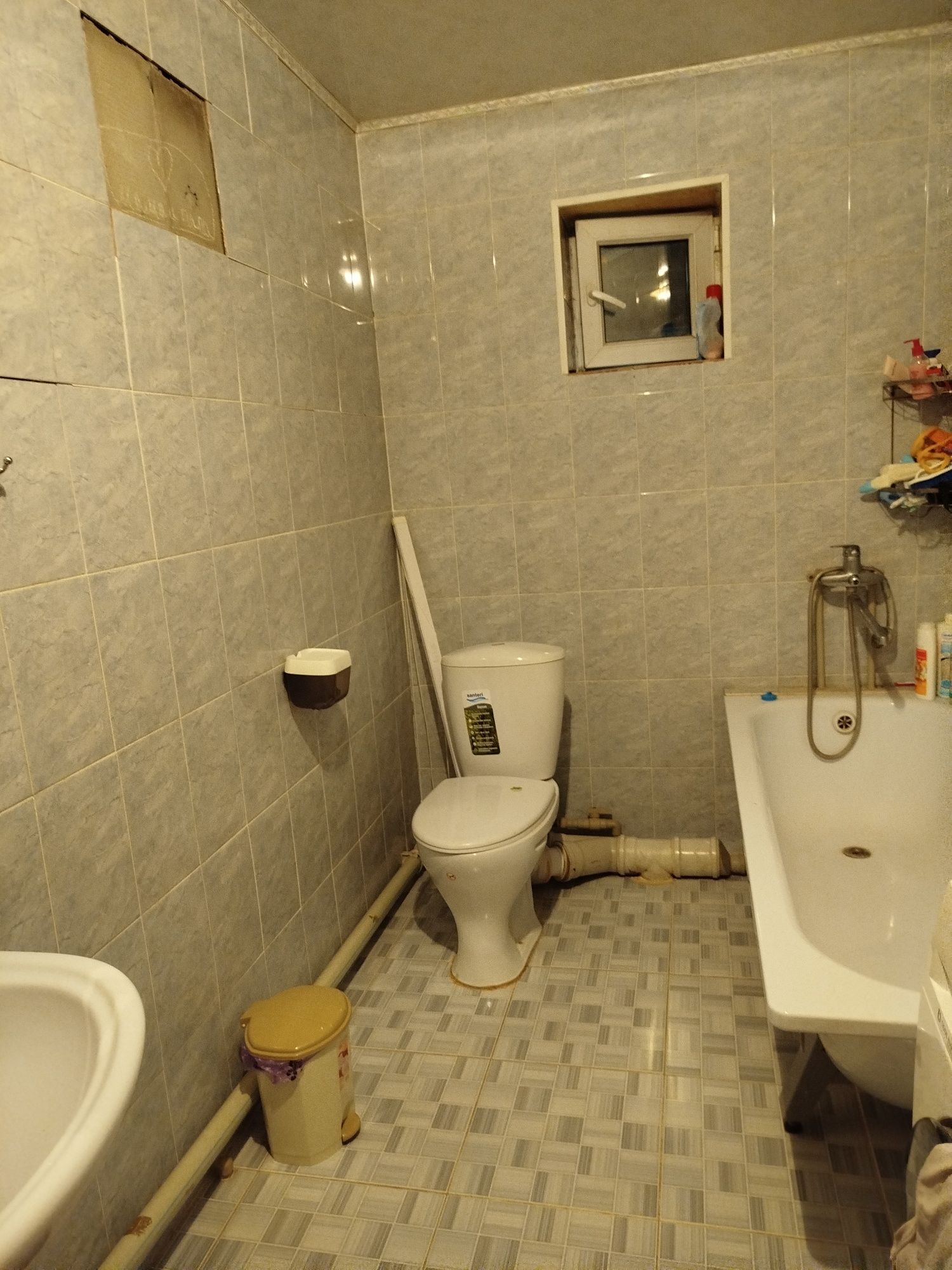 Продаётся дом Срочна. Байзакский район. Село Бурыл ул Байзак датка 27