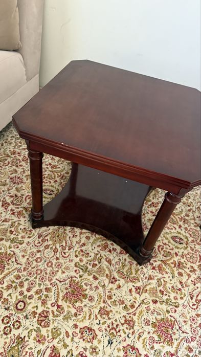 Малазийский из дерева журнальный столик