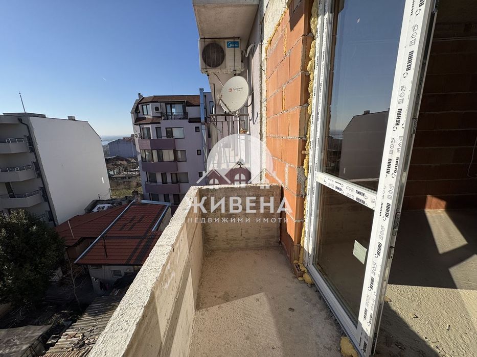 Продава се Двустаен апартамент в Варна, Погреби - 76 кв.м за 1356 €/кв.м - Снимка #6