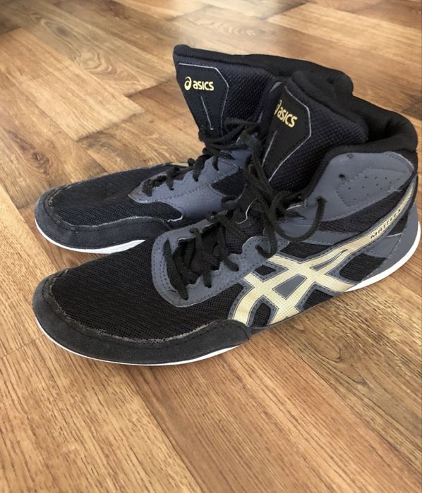 Борцовки Asics, Nike