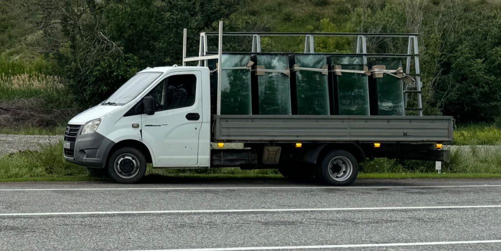 Пирамида! Доставка! Перевозка окон, стекла,рам,профилей и подоконников