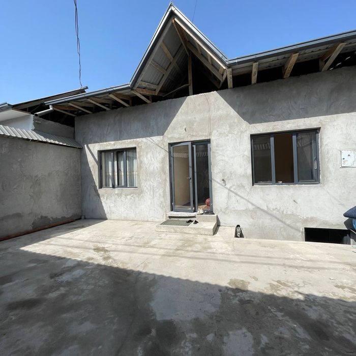 Куктеракдан утганда Қайнамада 1.5 сотиг 3 хона сотилади 47.000 булиши