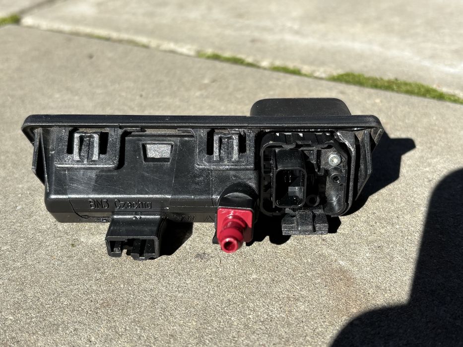 Задна камера Октавия 4