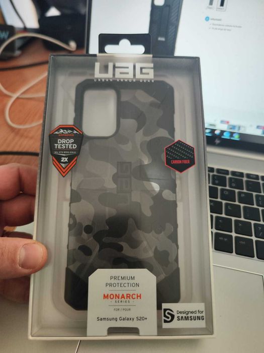 Huse de protectie UAG Monarch Series pentru Samsung Galaxy S20+