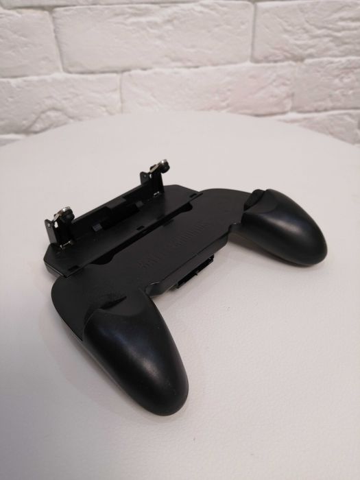 Продам или обменяю новый геймпад