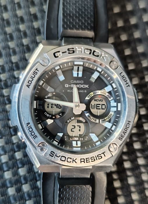 Часовник Casio GST-W110