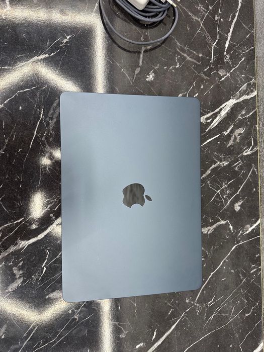 Macbook Air 13 M3 garantie extinsa