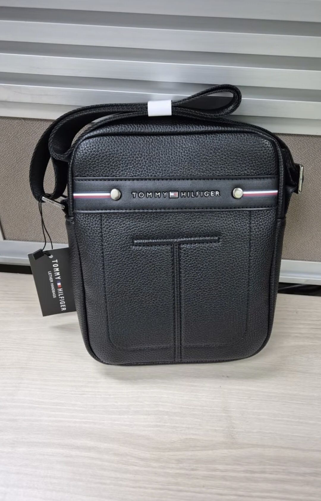 Кросс-боди Tommy Hilfiger