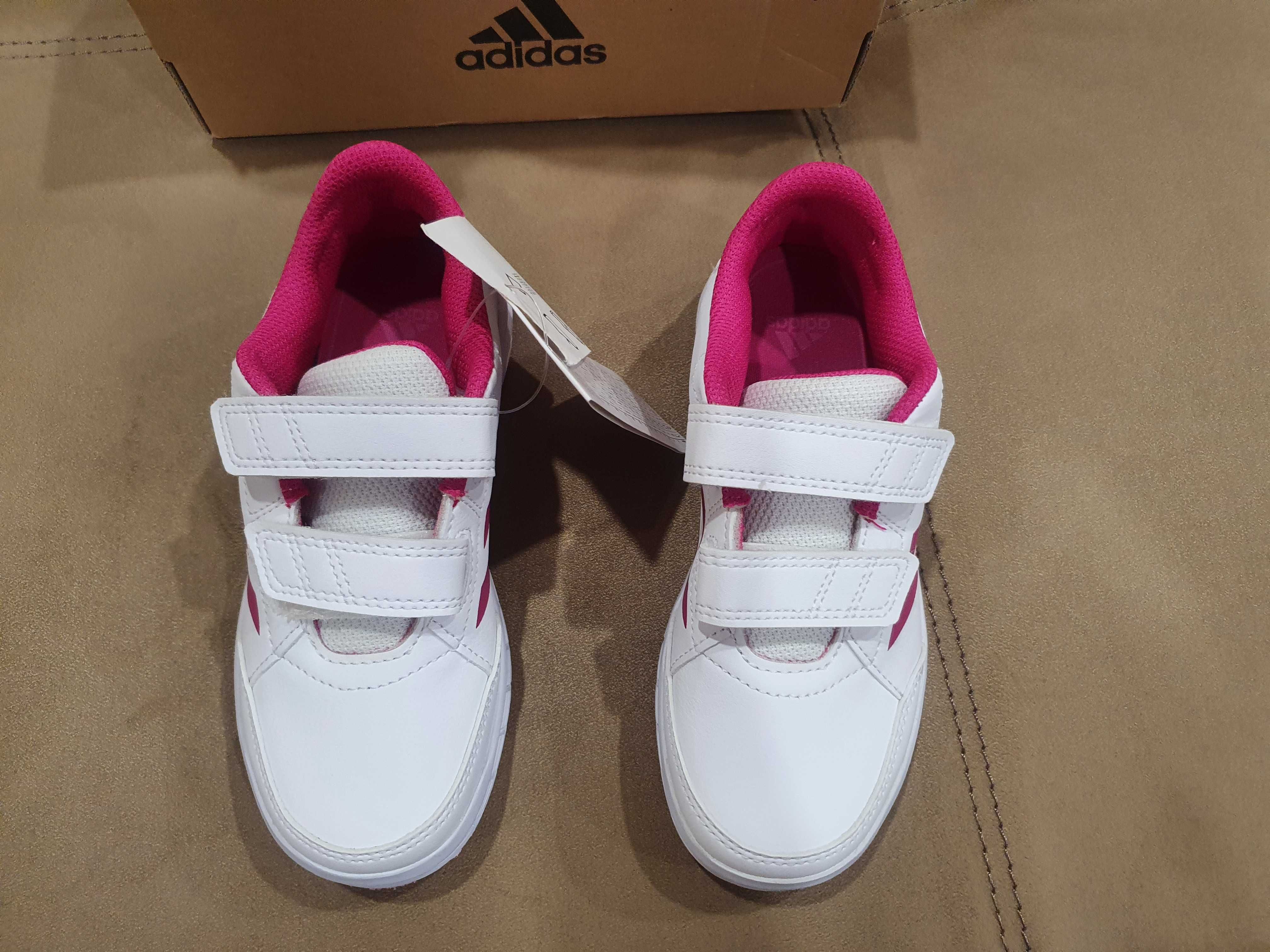 Маратонки за момиче Adidas 30 номер
