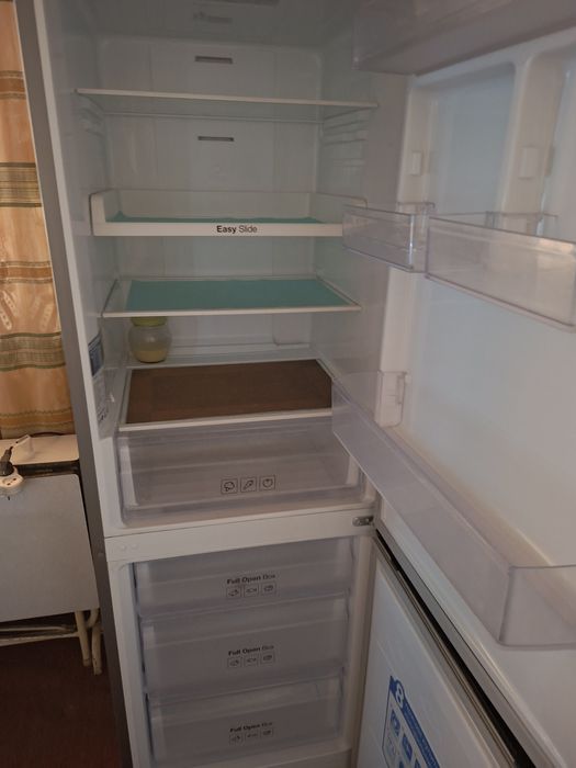 Продам холодильник Samsung