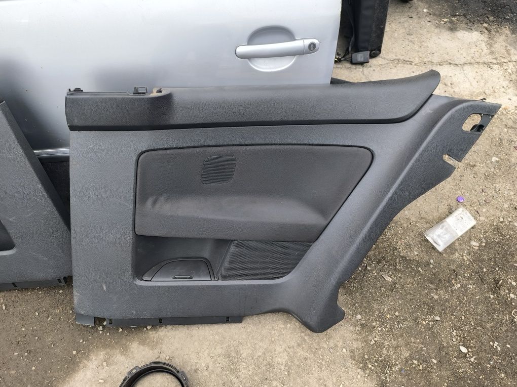 Panou lateral spate stânga dreapta Golf 5 Coupe ( doua uși )