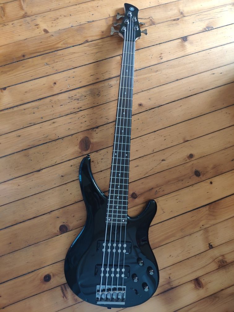 BASS Yamaha TRBX 305 + Комбо за ел. китара Stagg 10GA
