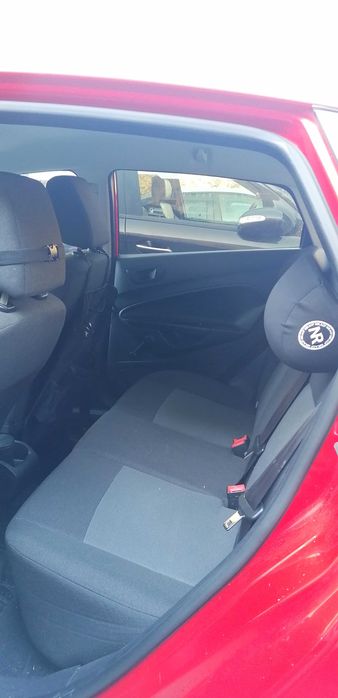 Ford fiesta бензин газ
