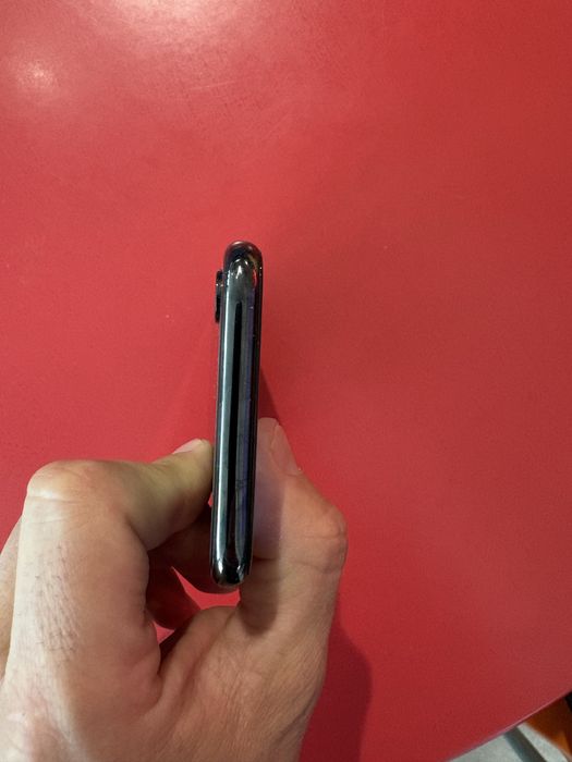 iPhone X - 256GB Space Gray (черен цвят е)