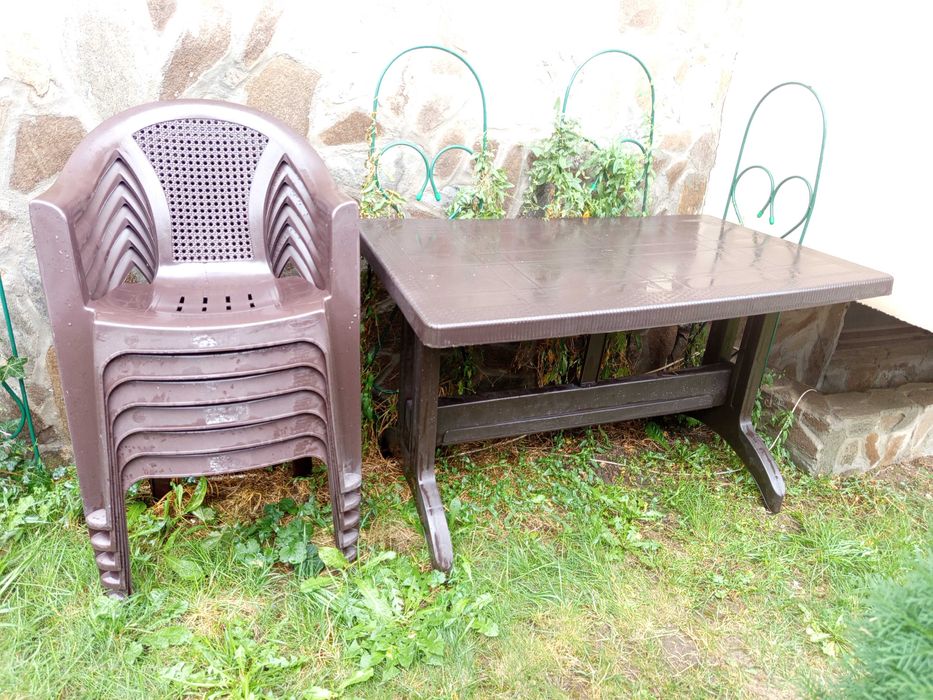 Комплект градинка маса с 6 стола