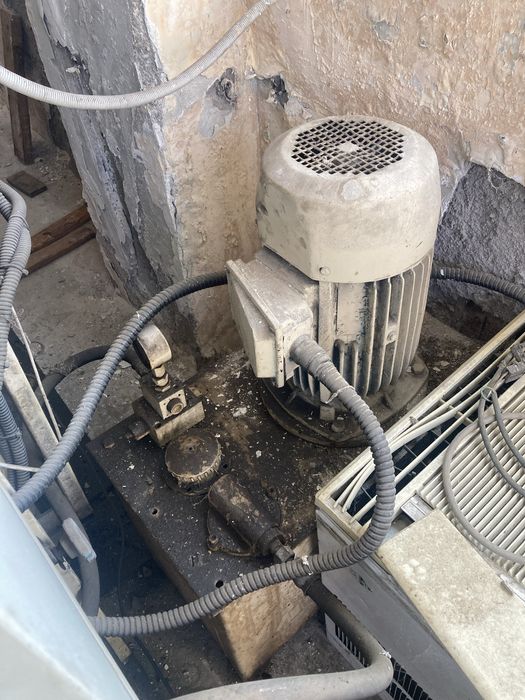 Хидравлична преса за вулканизация