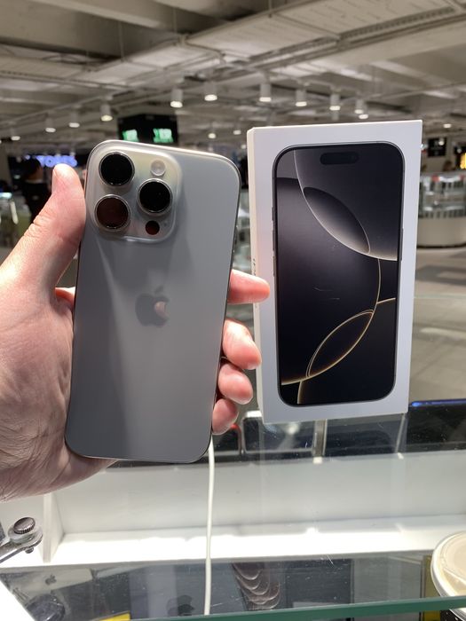 iPhone 16 Pro 128Gb e-Sim в идеале на гарантии