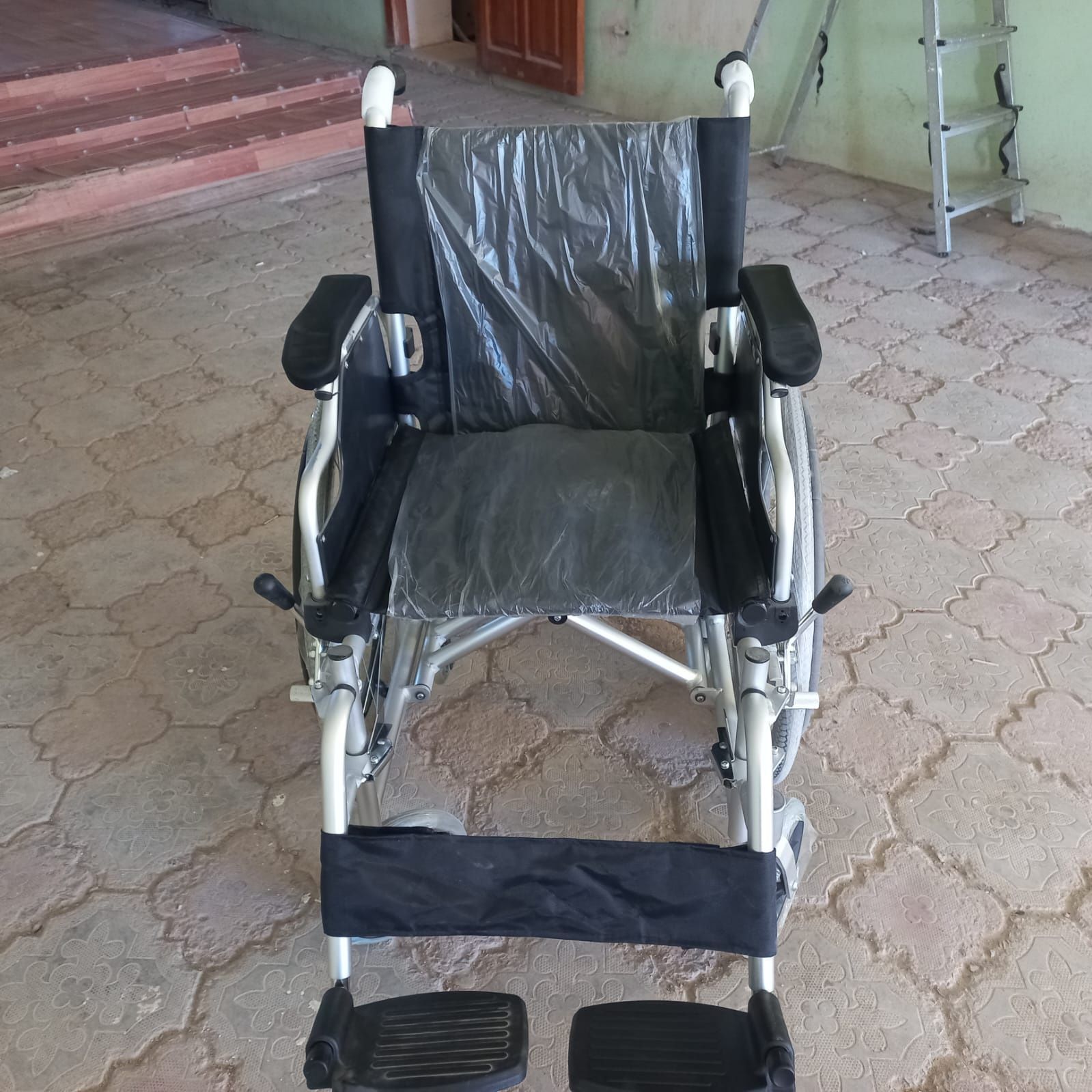 Инвалидная коляска для взрослых. Улкен адамга инвалидтик коляска