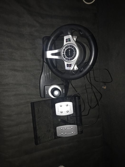 Volan TRACER 4în1 poate fi folosit la PC , PS 3 ,PS4 XBOX ONE