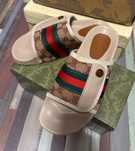 Stoc papuci barbati Gucci
