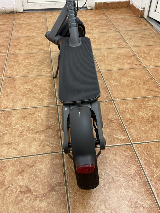 Trotineta electrica Xiaomi Electric Scooter 4 Ultra, ca Noua