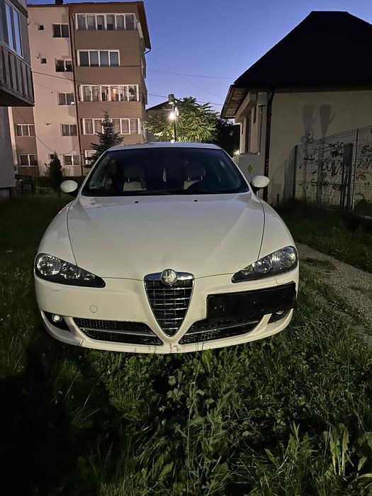 Vând Alfa Romeo 147 1.9D