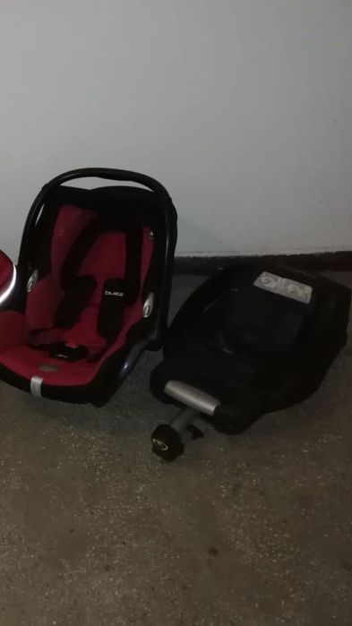 Scoica maxi cosi + isofix - sistem de prindere auto