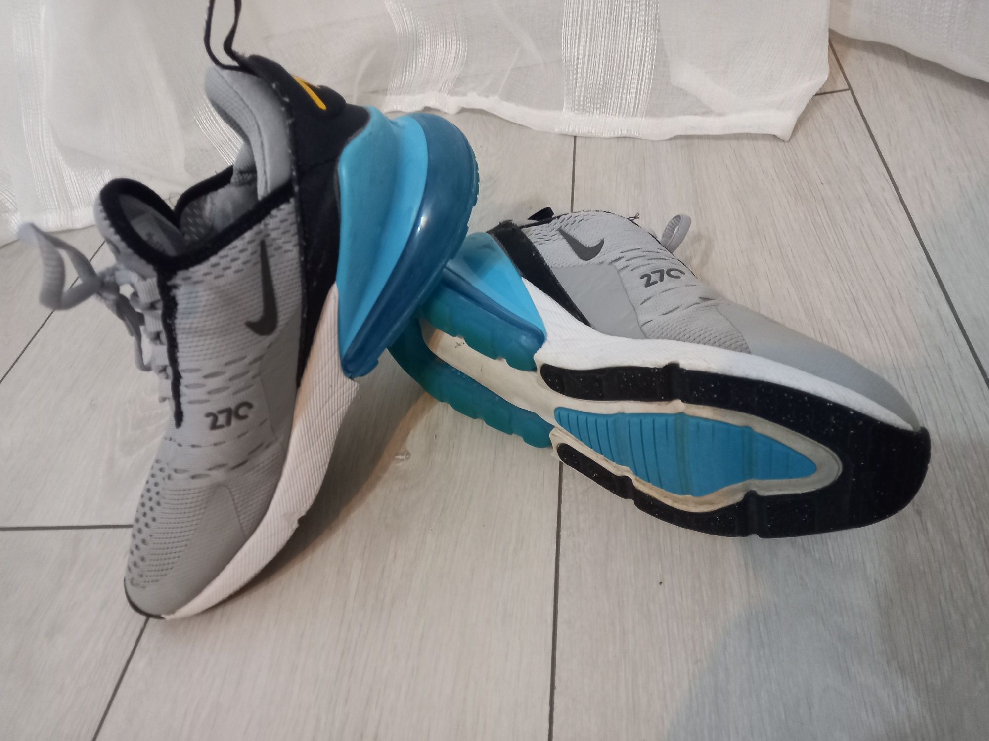 Маратонки   Nike air 270