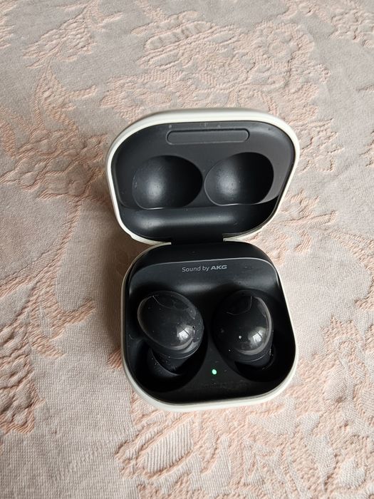 Безжични оригинални слушалки Samsung Galaxy Buds 2