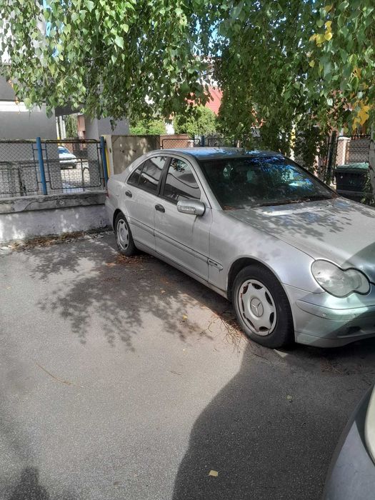Vand Mercedes C180